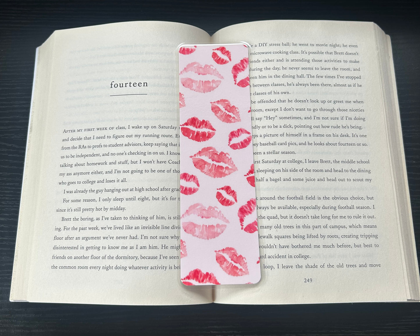 Kisses Bookmark