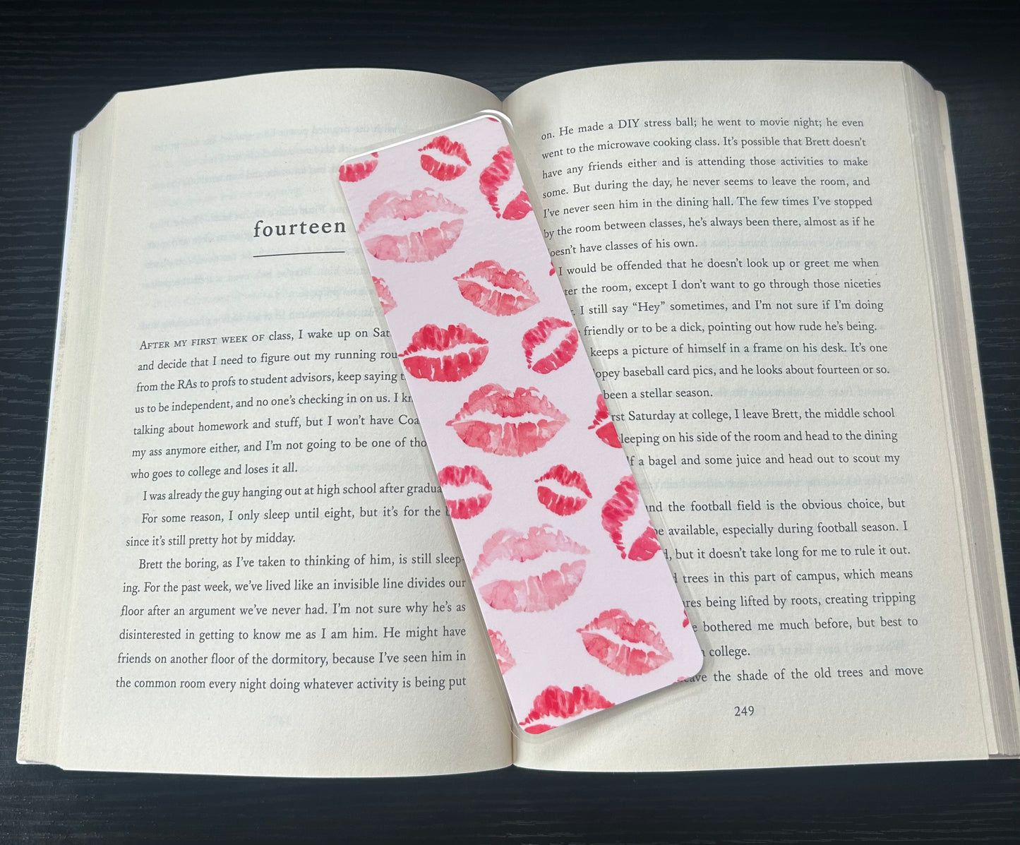Kisses Bookmark